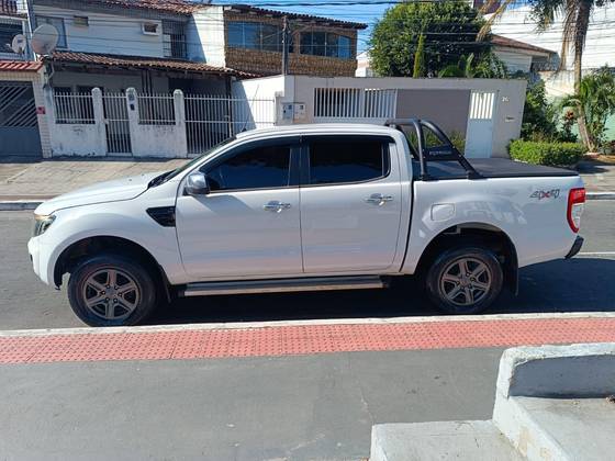 FORD RANGER 2.2 XL 4X4 CD 16V DIESEL 4P MANUAL FORD RANGER 2.2 XL 4X4 CD 16V DIESEL 4P MANUAL